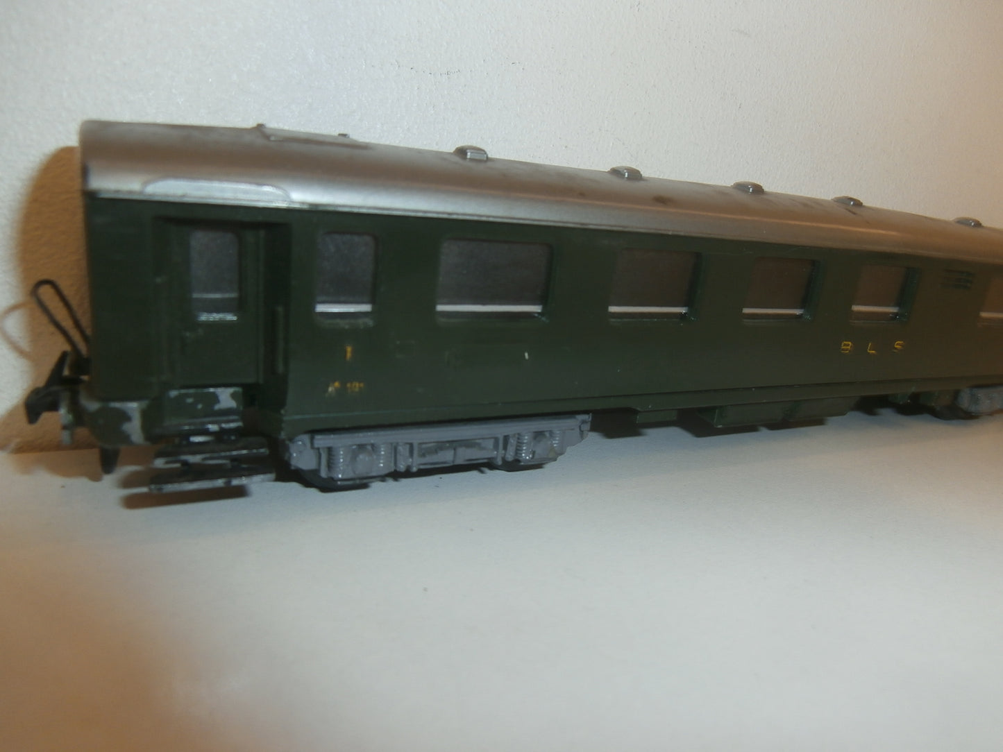 WAGON BLS TRIX MODELL