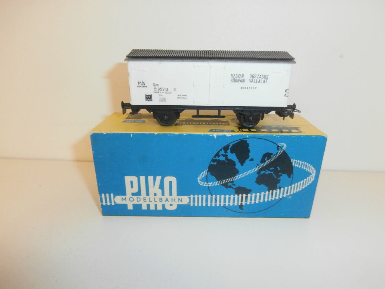 WAGON PIKO