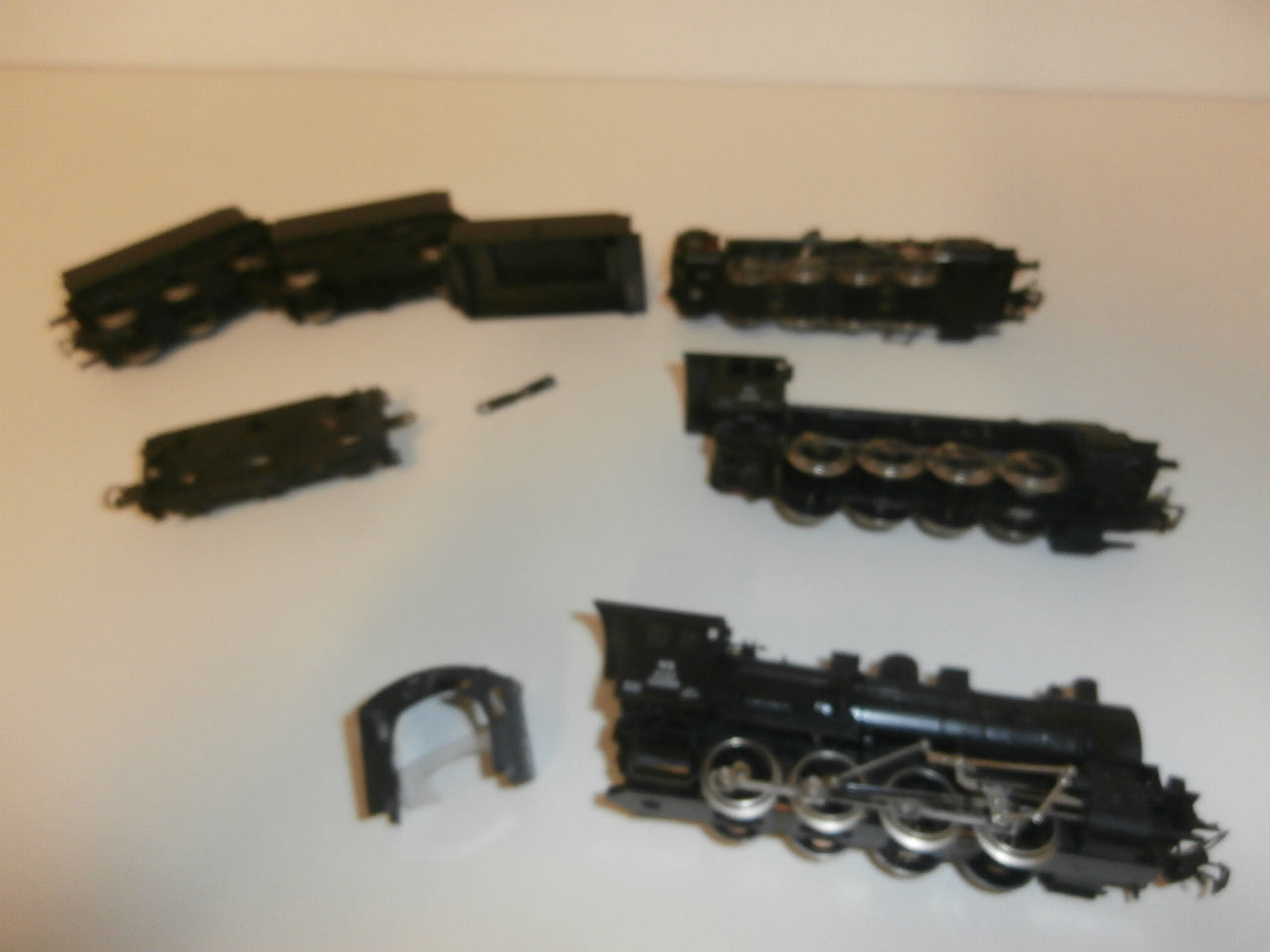 TRAIN HO POUR PIECES