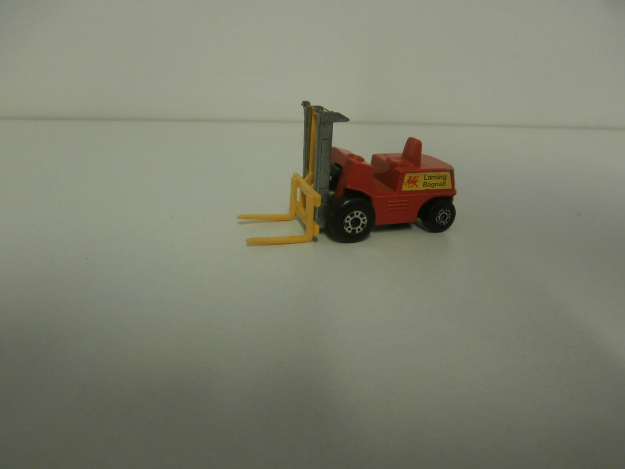 Chariot élévateur Matchbox SUPERFAST