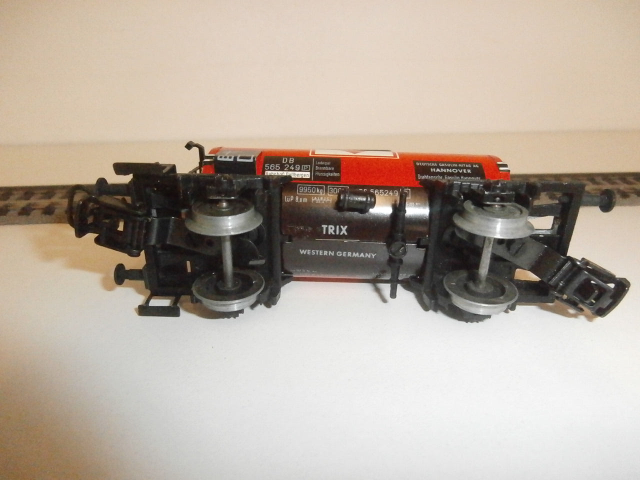 TRIX INTERNATIONAL WAGON GASOLIN