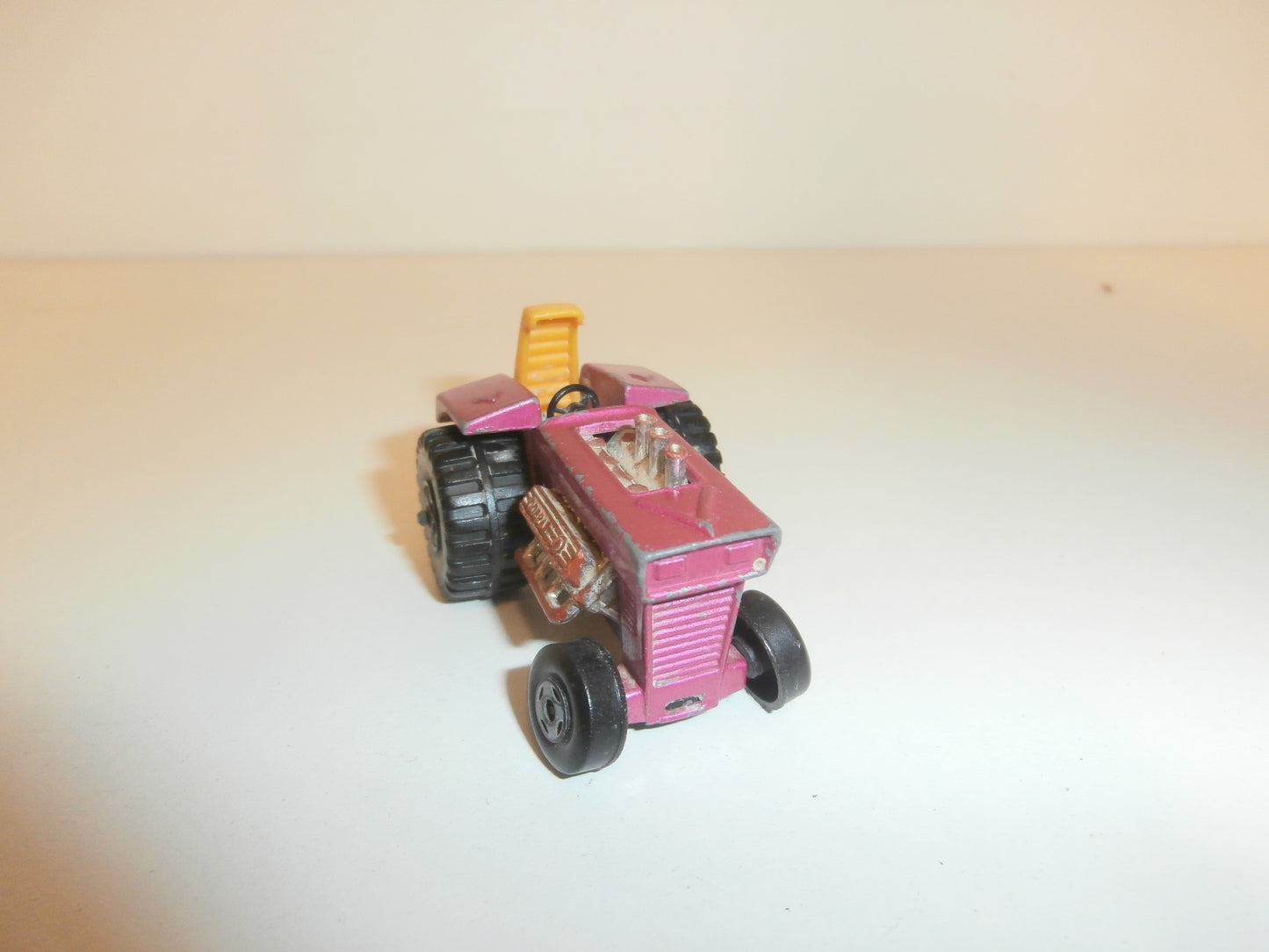 MATCHBOX SUPERFAST MOD TRACTOR N°25