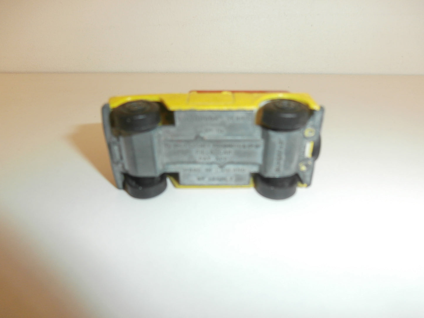 MATCHBOX FIELD CAR N°18