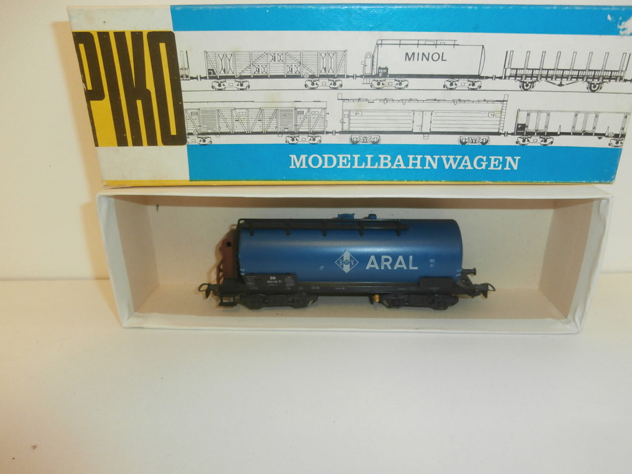 Wagon citerne ARAL en échelle HO de la marque PIKO