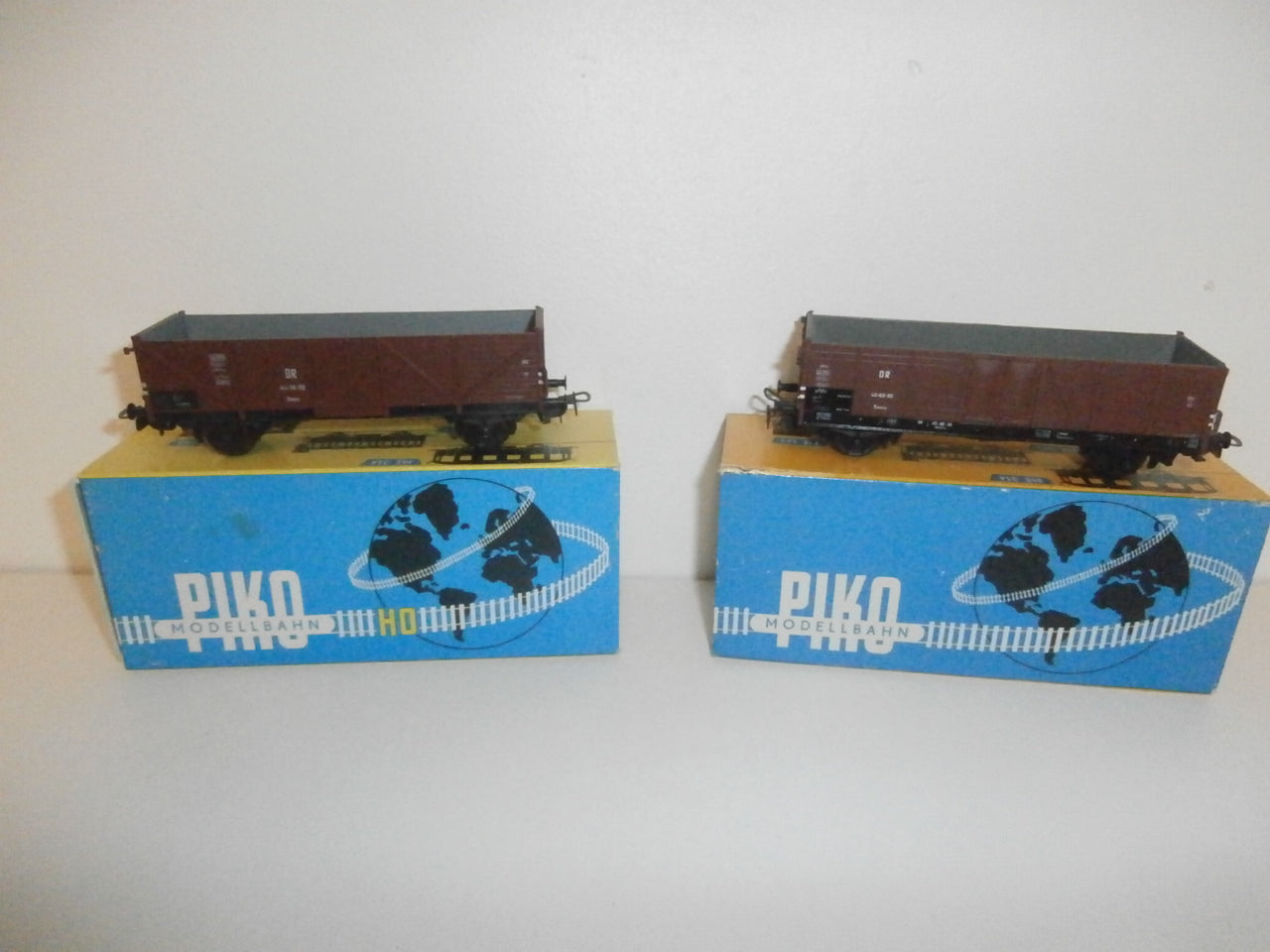 WAGON MARCHANDISE PIKO