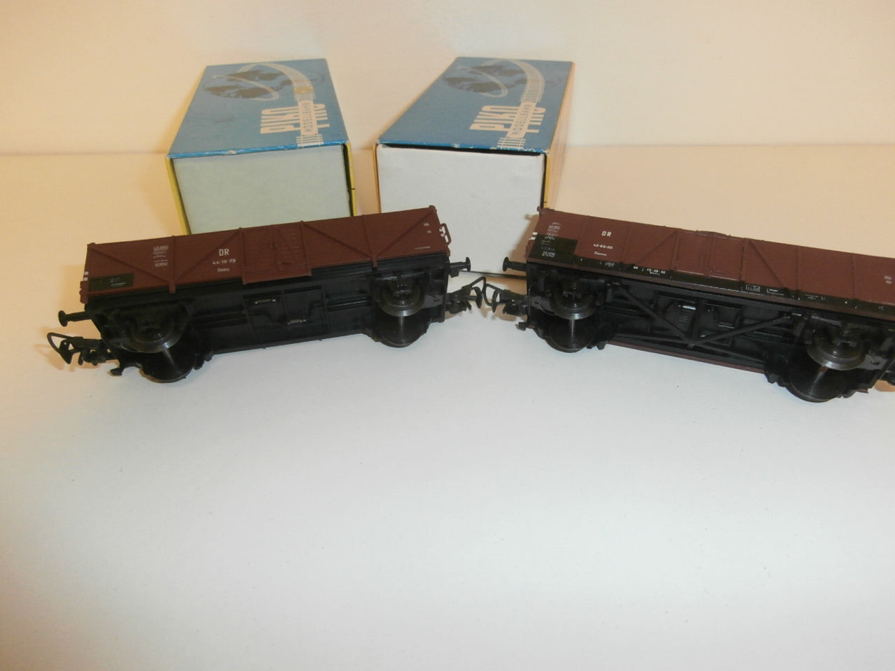 WAGON MARCHANDISE PIKO