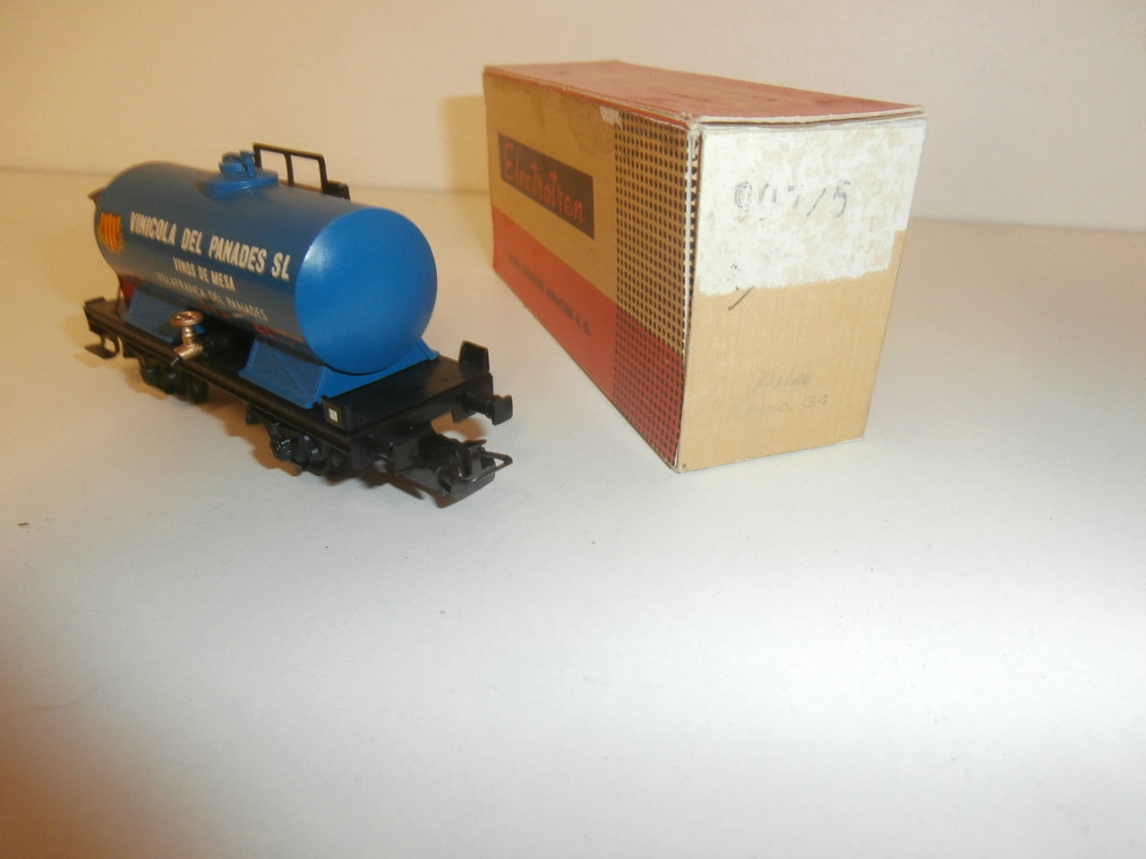 WAGON ELECTROTREN  VINICOLA DEL PANADES