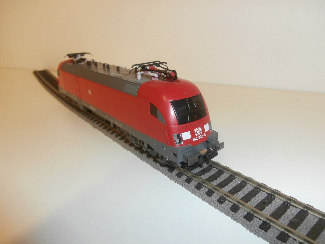 Locomotive électrique BR 182 Taurus PIKO