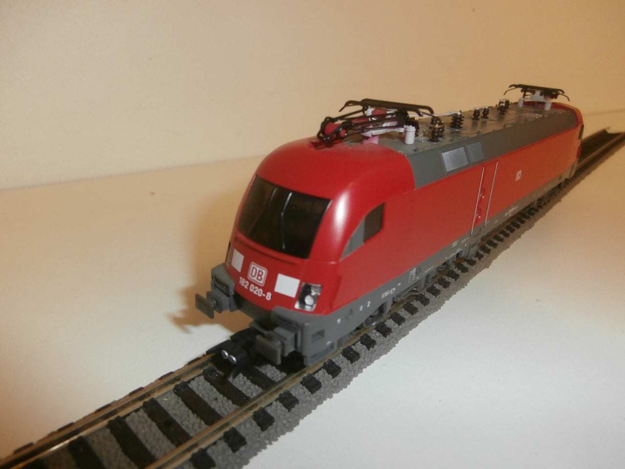 Locomotive électrique BR 182 Taurus PIKO