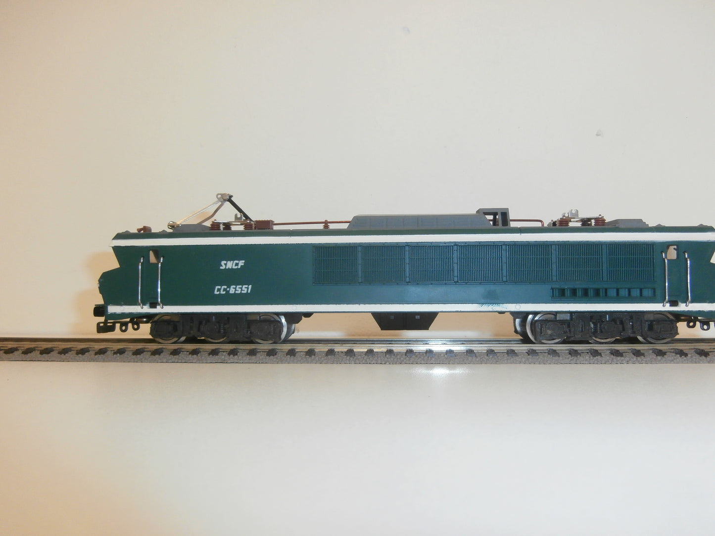 LOCOMOTIVE HO POUR PIECES