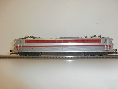 LOCOMOTIVE HO POUR PIECES