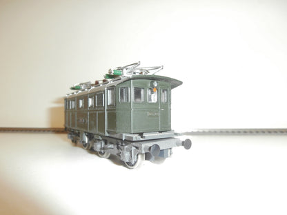 LOCOMOTIVE HO POUR PIECES