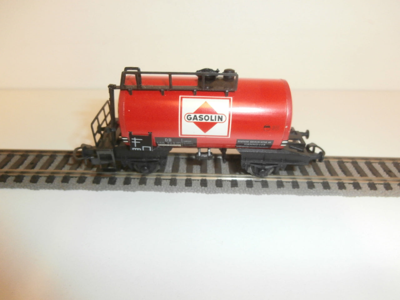 TRIX INTERNATIONAL WAGON GASOLIN