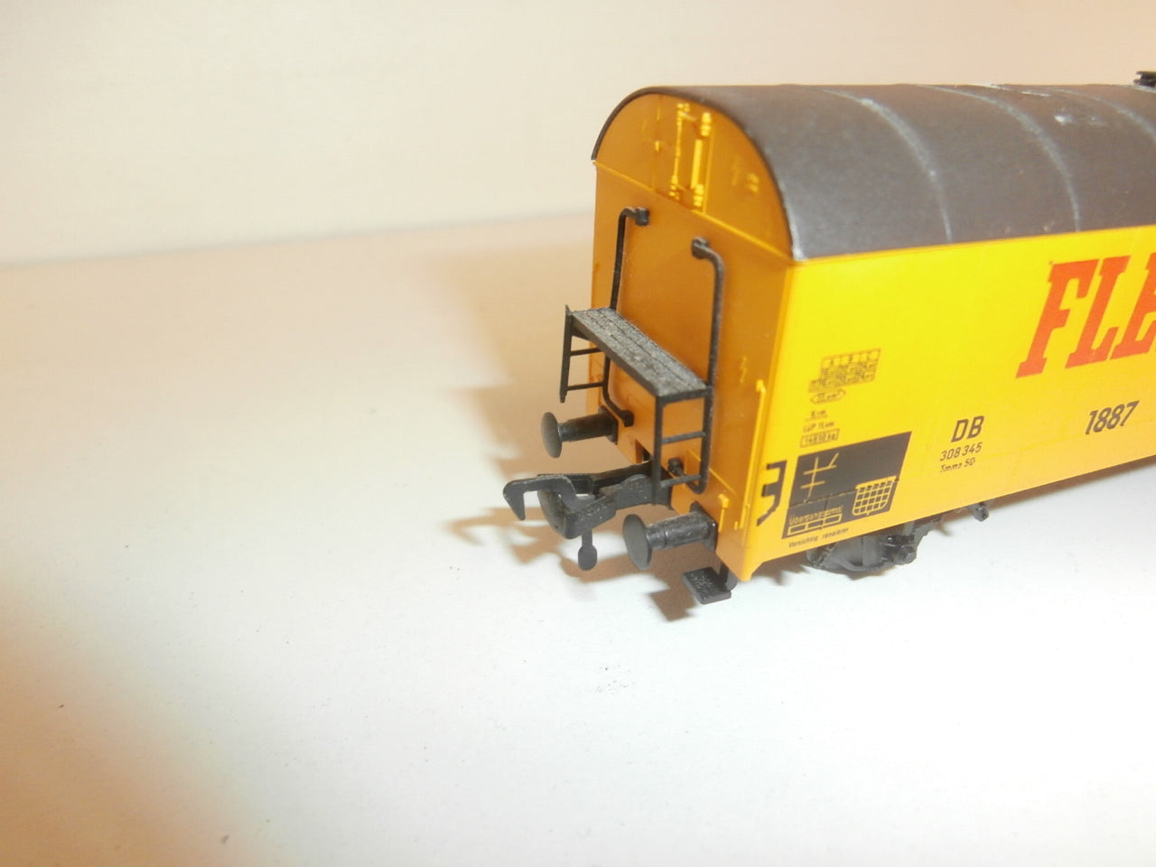 WAGON MARCHANDISE FLEISCHMANN