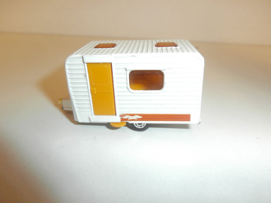 MATCHBOX  SUPERFAST  CARAVAN N°31