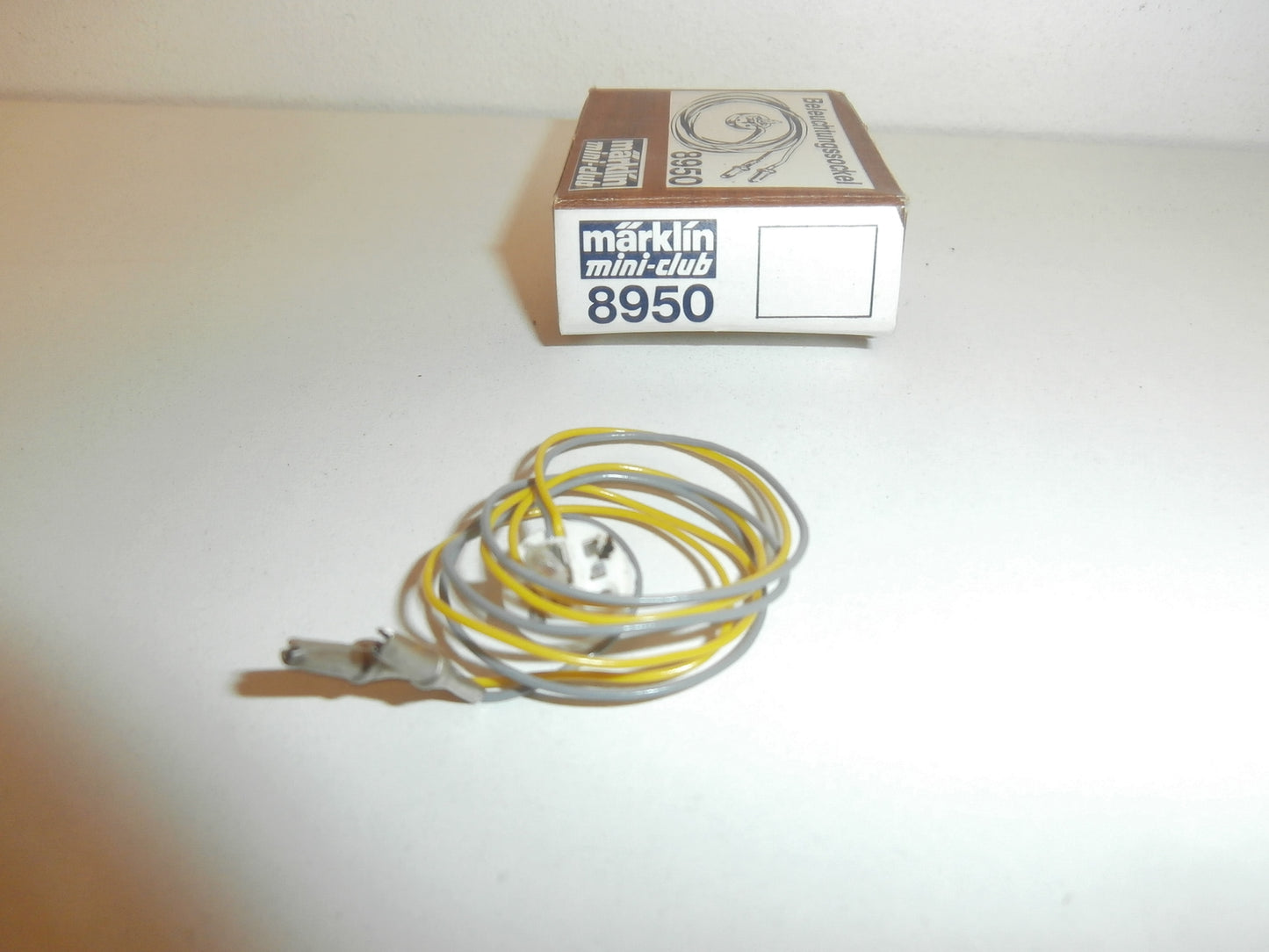 ECHELLE Z MARKLIN 8950