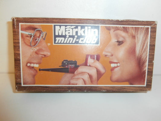 LOCOMOTIVE ECHELLE Z MARKLIN 8864