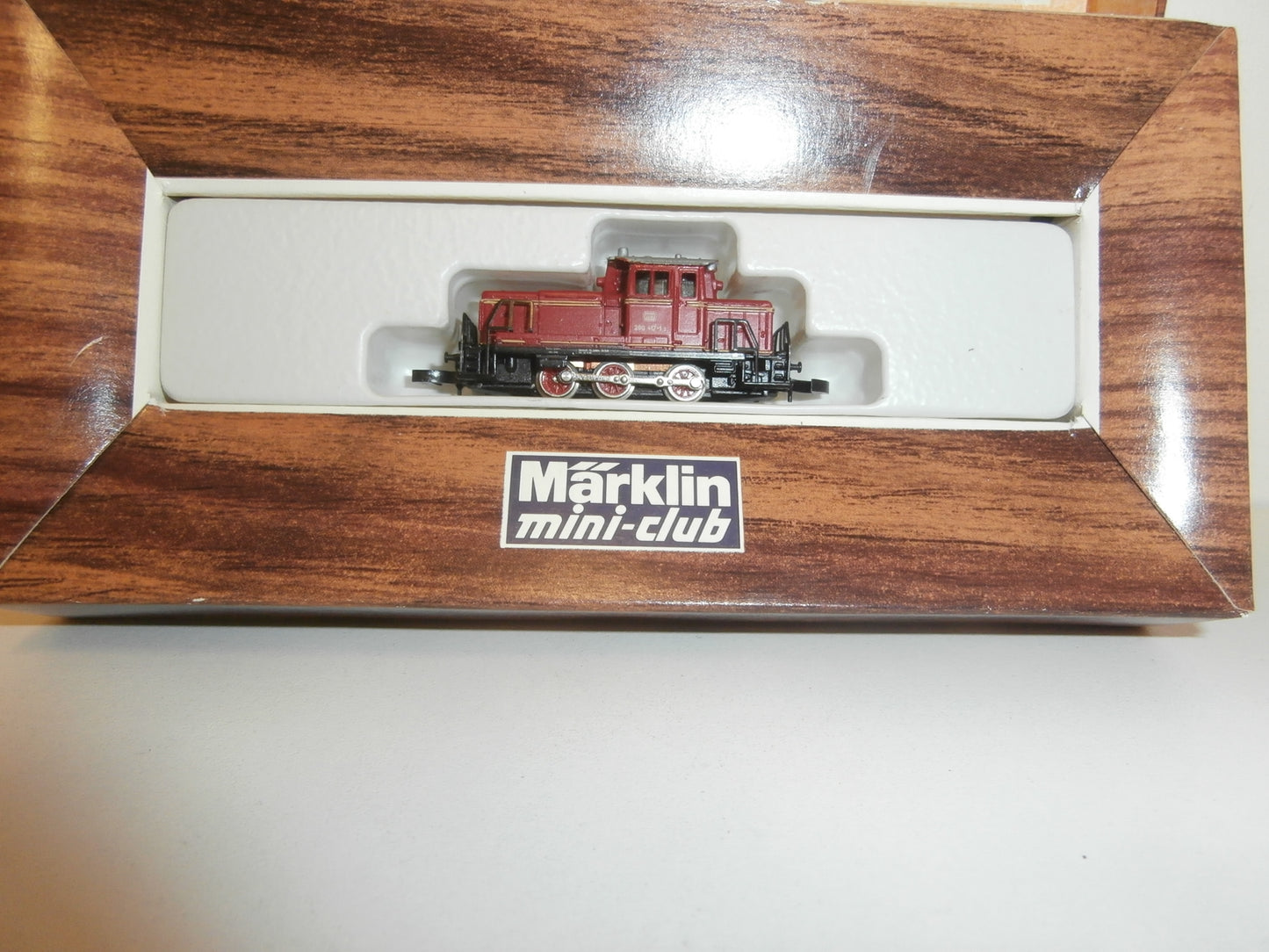 LOCOMOTIVE ECHELLE Z MARKLIN 8864