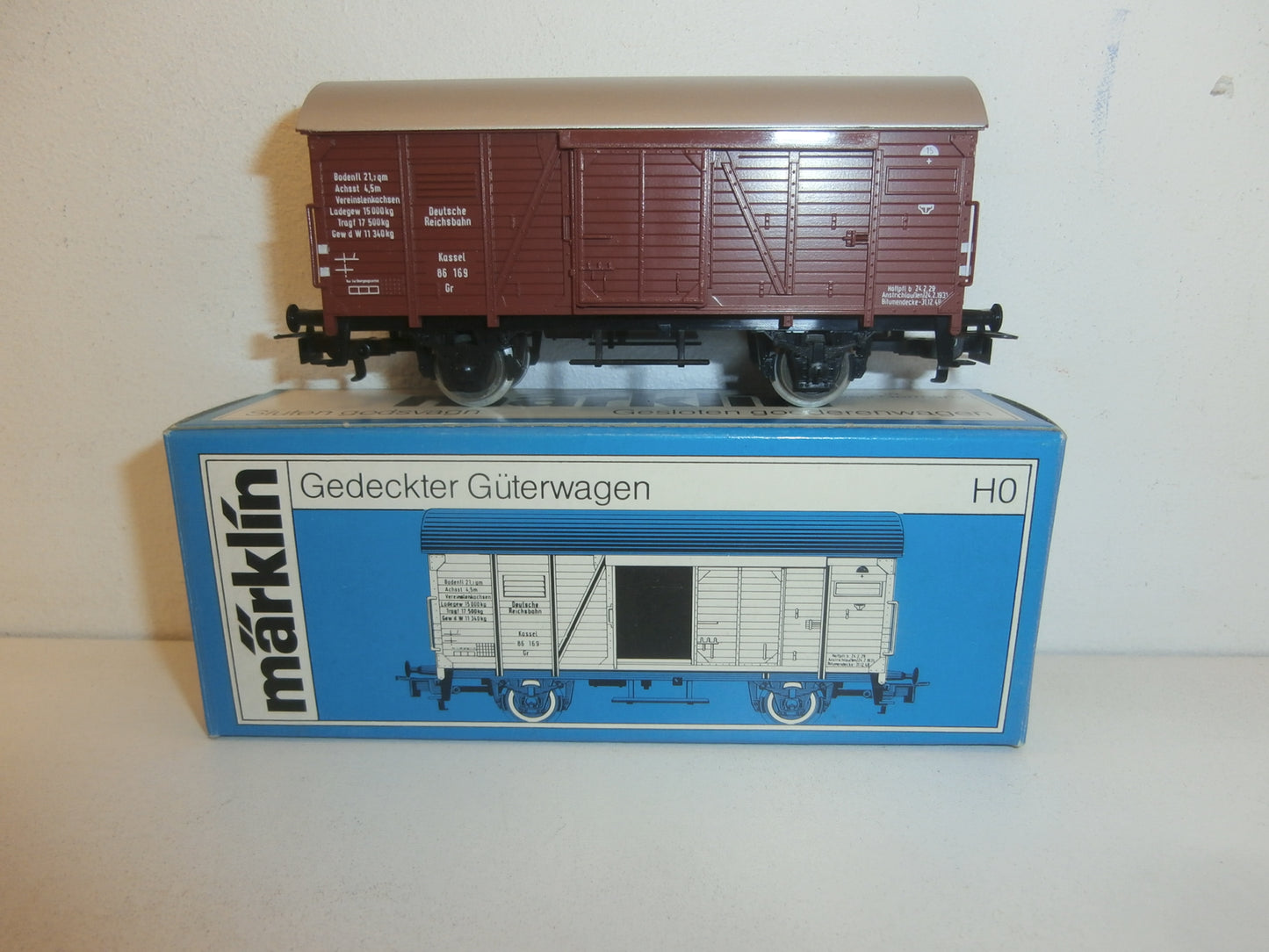 WAGON MARCHANDISE MARKLIN  4692