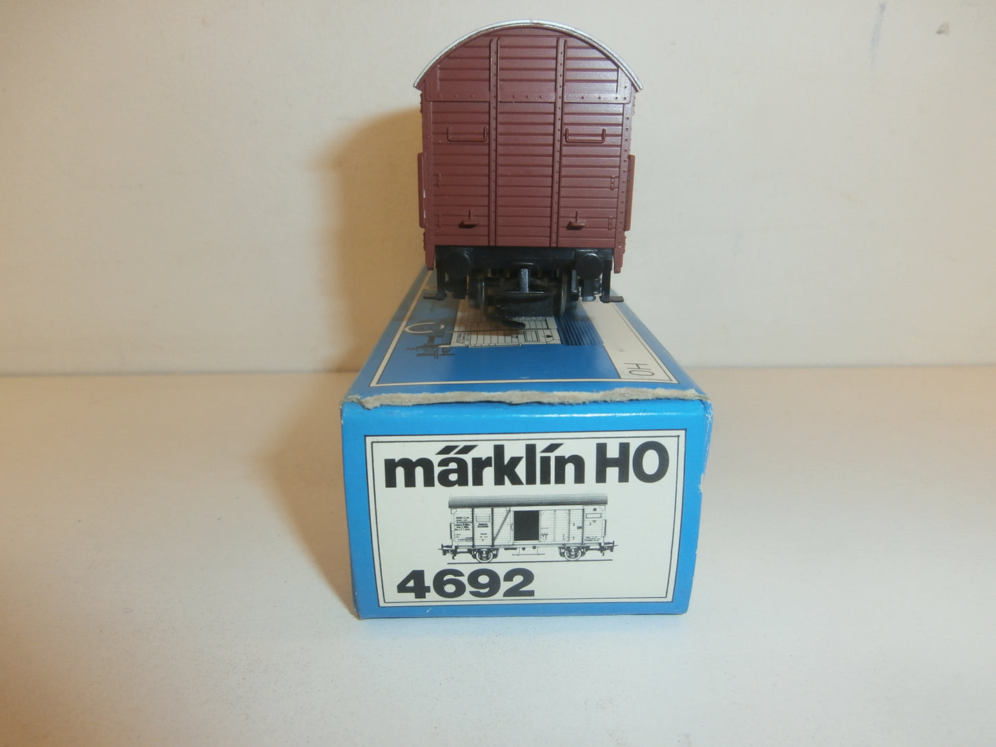 WAGON MARCHANDISE MARKLIN  4692