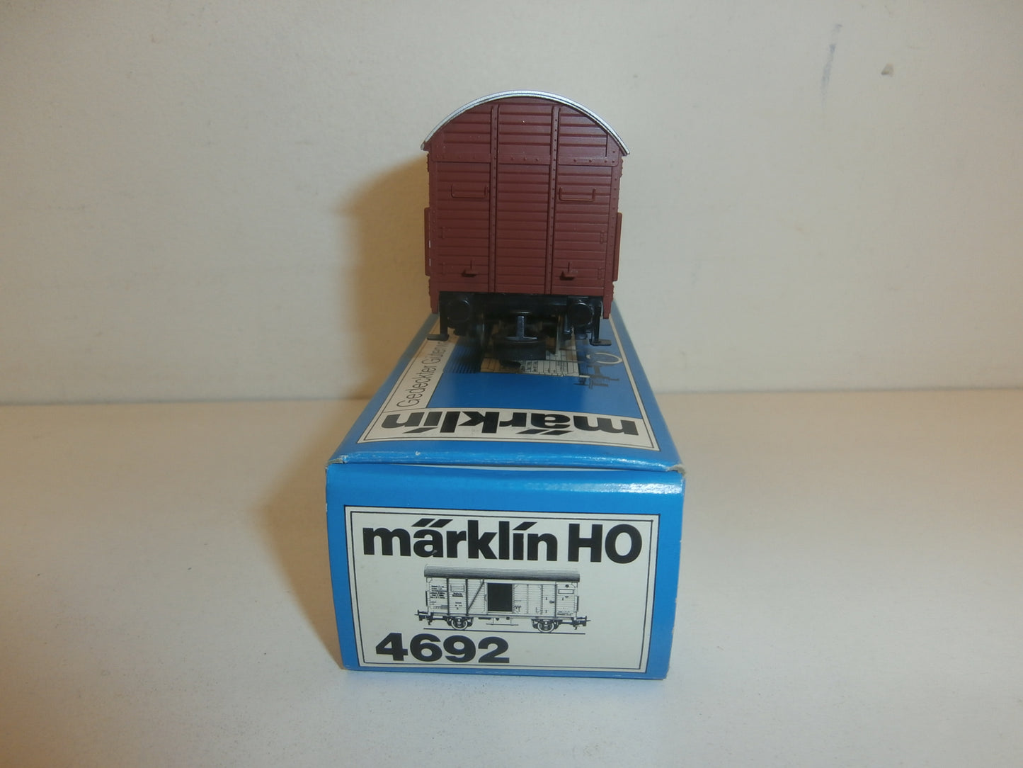 WAGON MARCHANDISE MARKLIN  4692